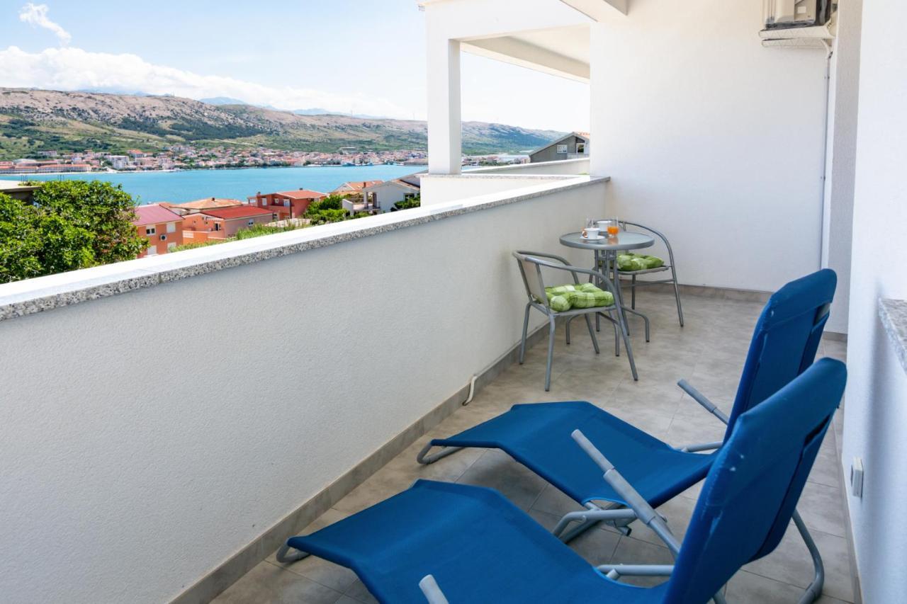 Apartments Veronika Pag Town Luaran gambar