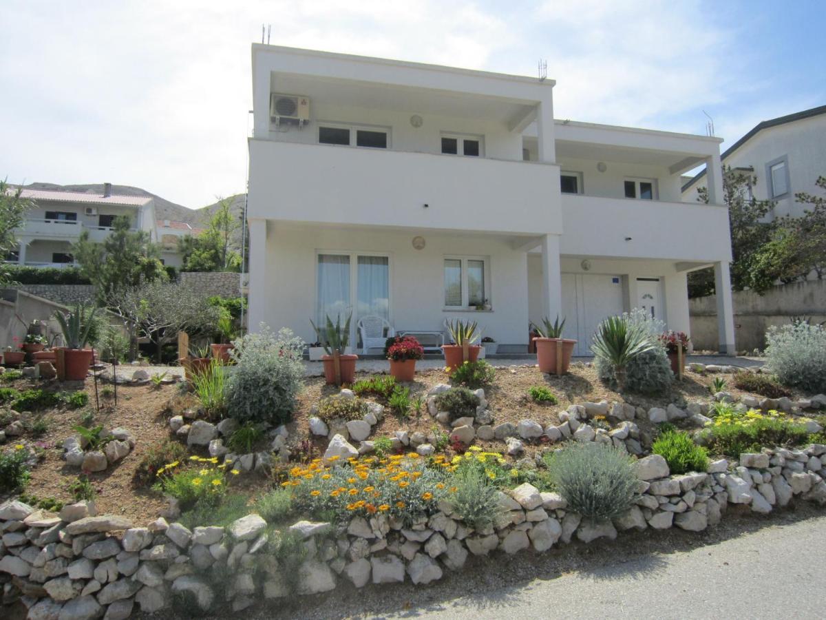 Apartments Veronika Pag Town Luaran gambar