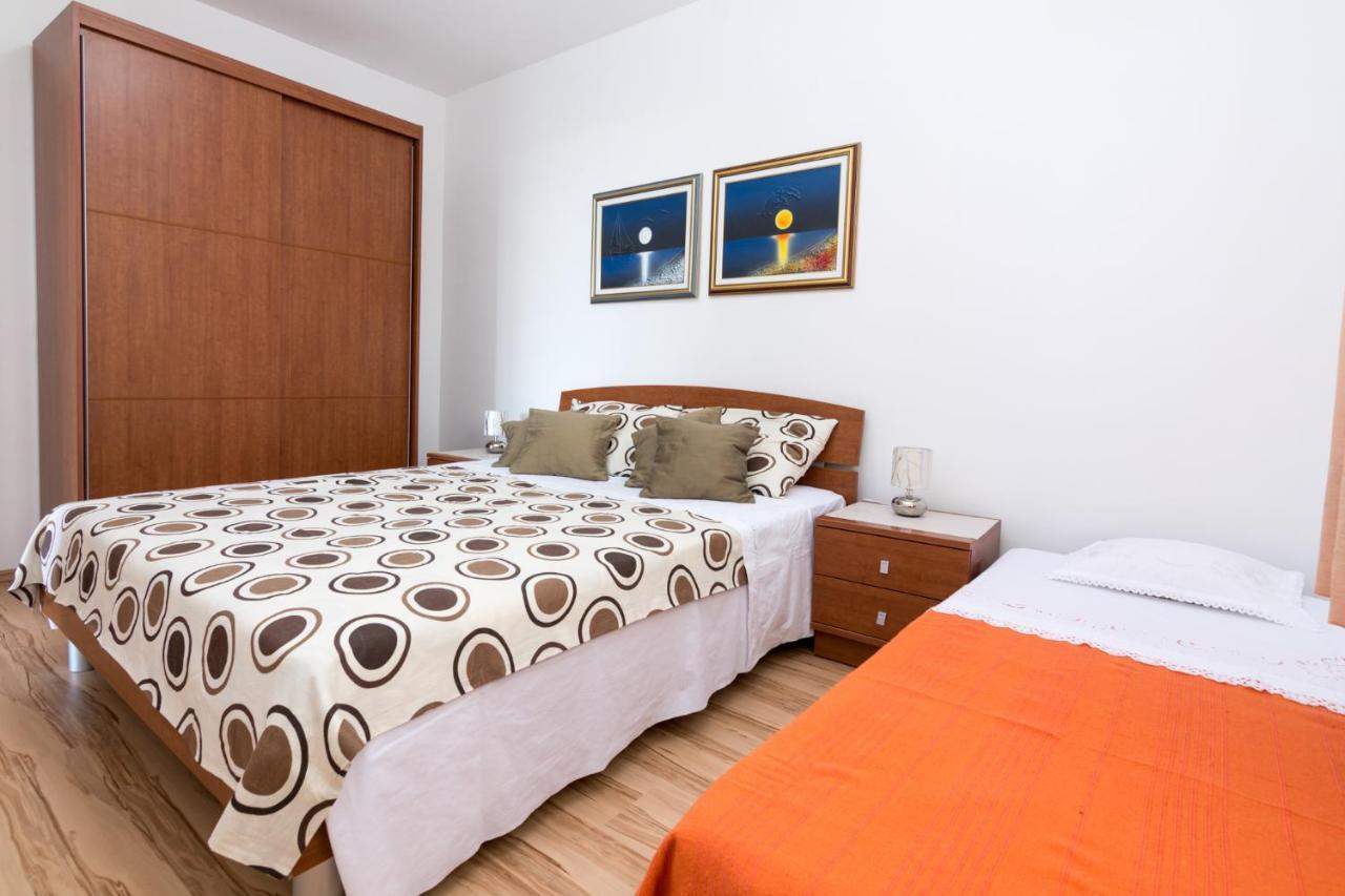 Apartments Veronika Pag Town Luaran gambar