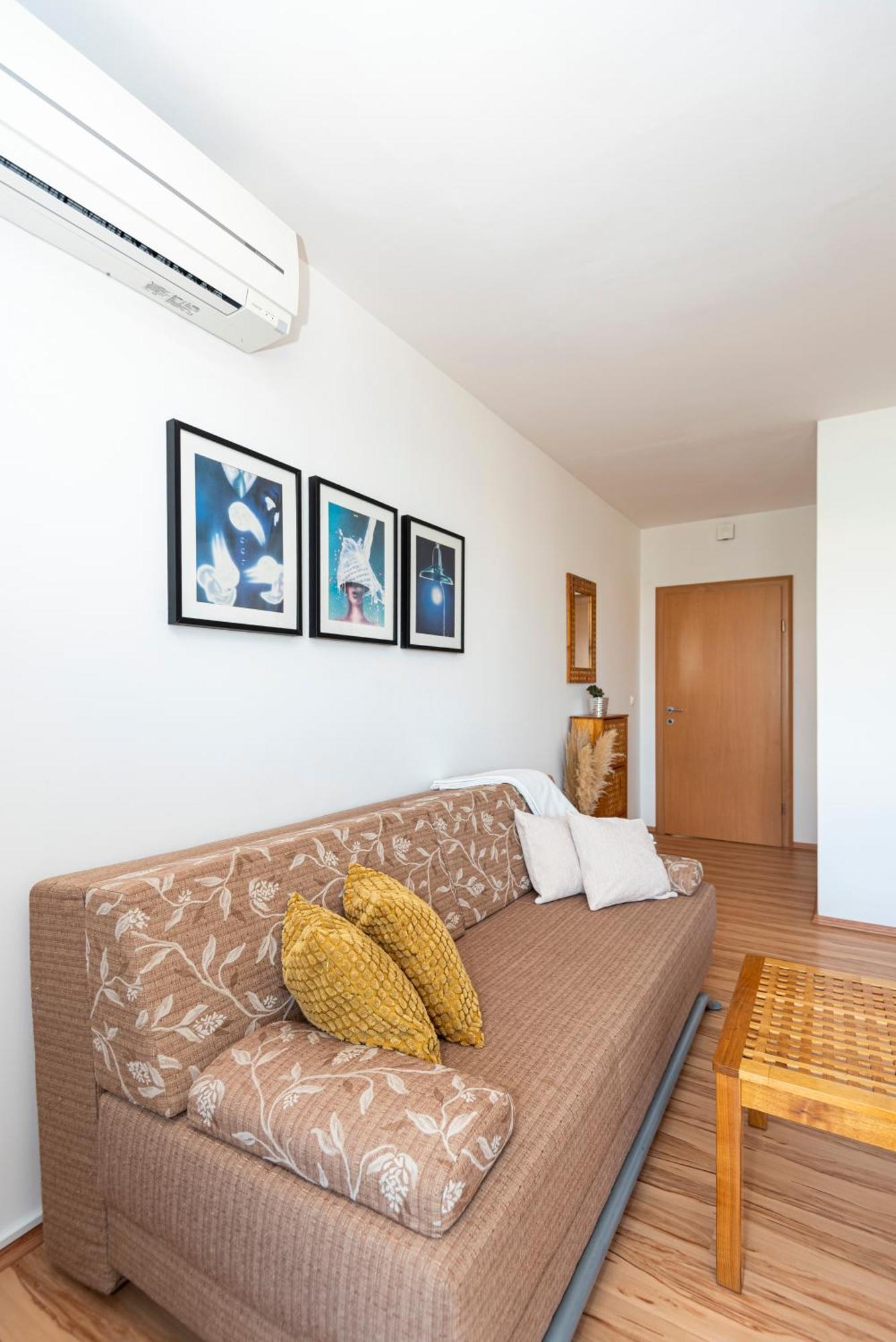Apartments Veronika Pag Town Luaran gambar