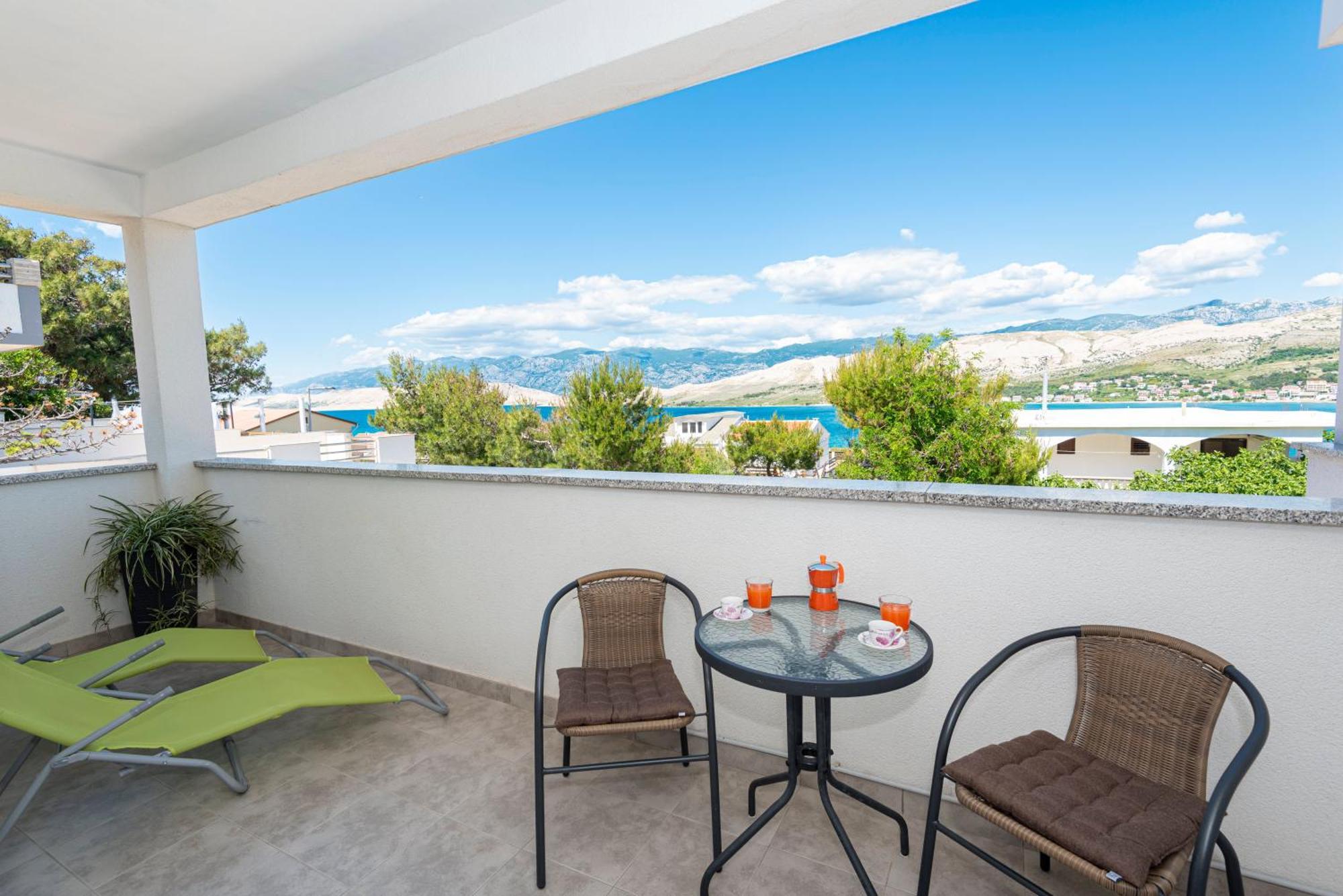 Apartments Veronika Pag Town Luaran gambar