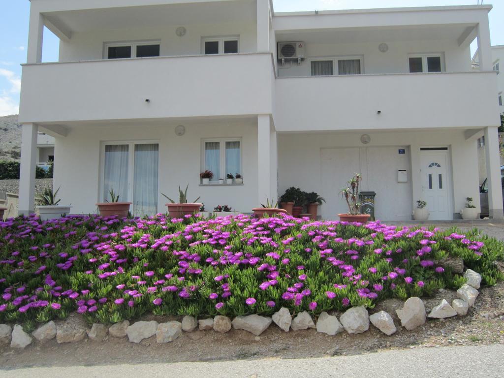 Apartments Veronika Pag Town Luaran gambar